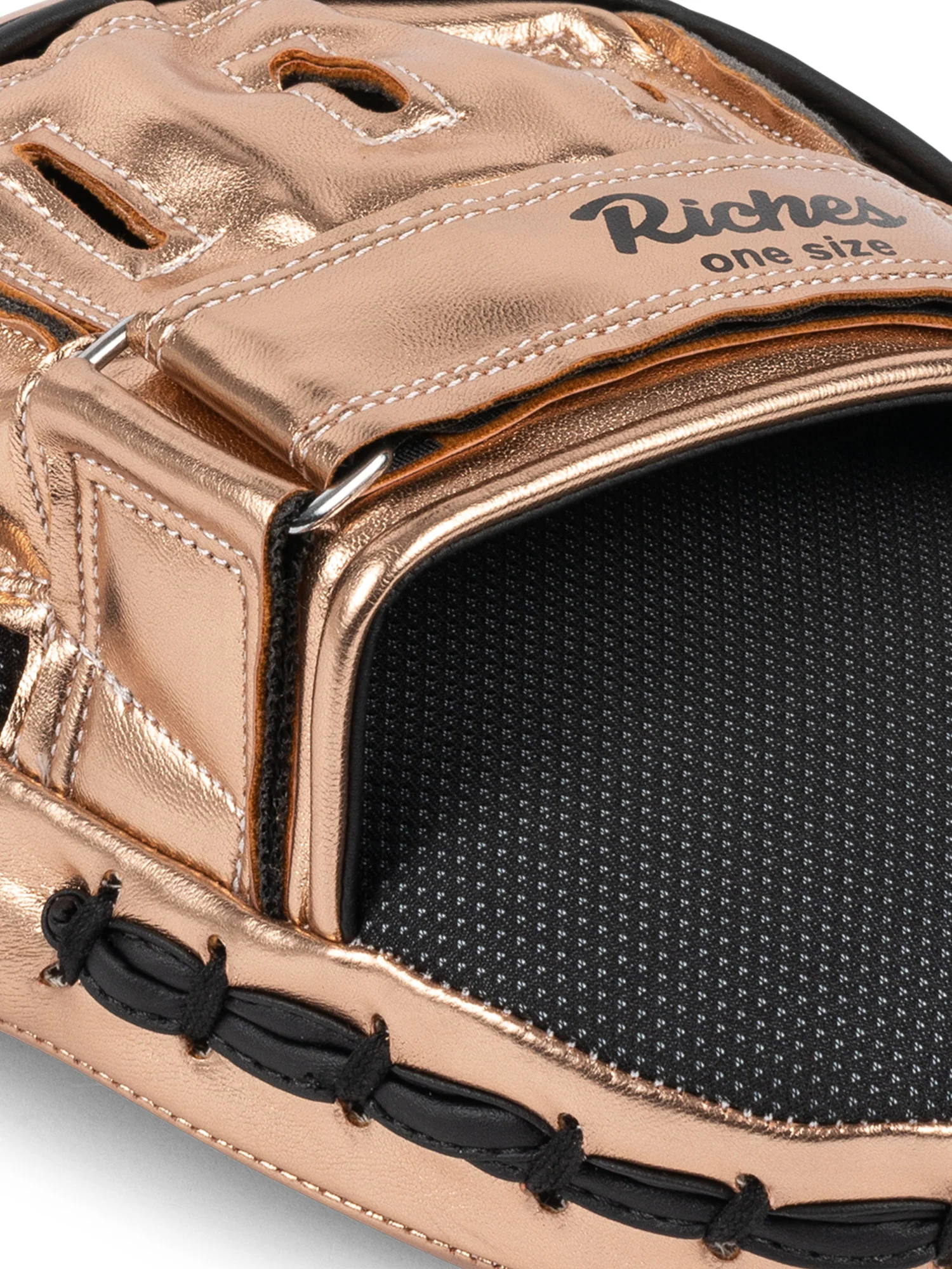 RICHES - Image 3